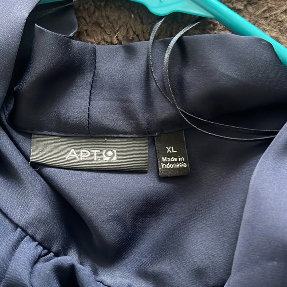 Apt. 9 Long sleeve soft top size XL - Picture 4 of 6